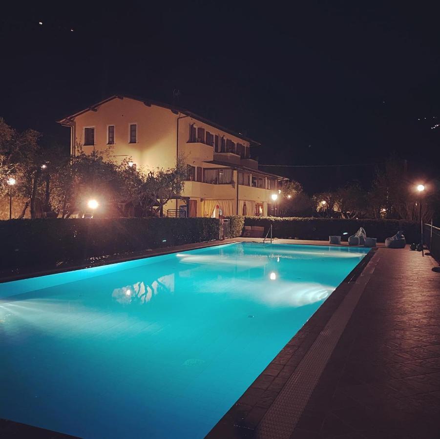 Sotto Il Cielo Di Toscana Appartamenti In Tenuta Only Adults No Pet Camaiore Extérieur photo
